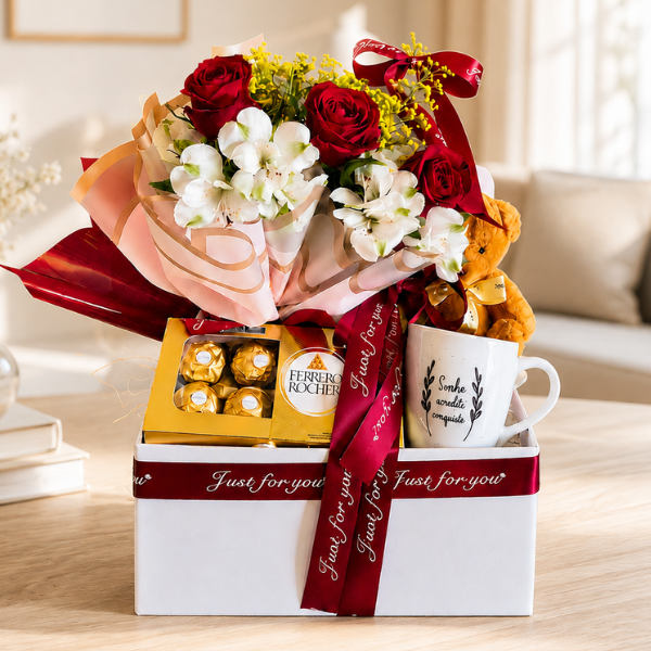 Cesta Doce Encanto com Flores e Pel�cia